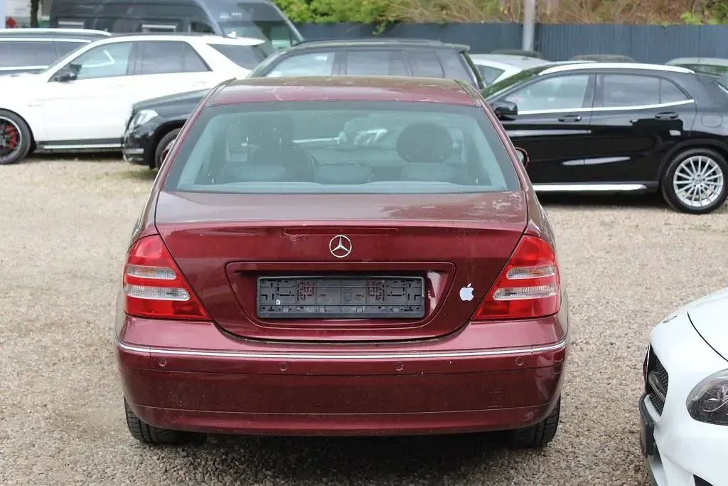 Gebraucht Mercedes C180 Elegance 129 PS (94 kW) 2002 Rot Limousine