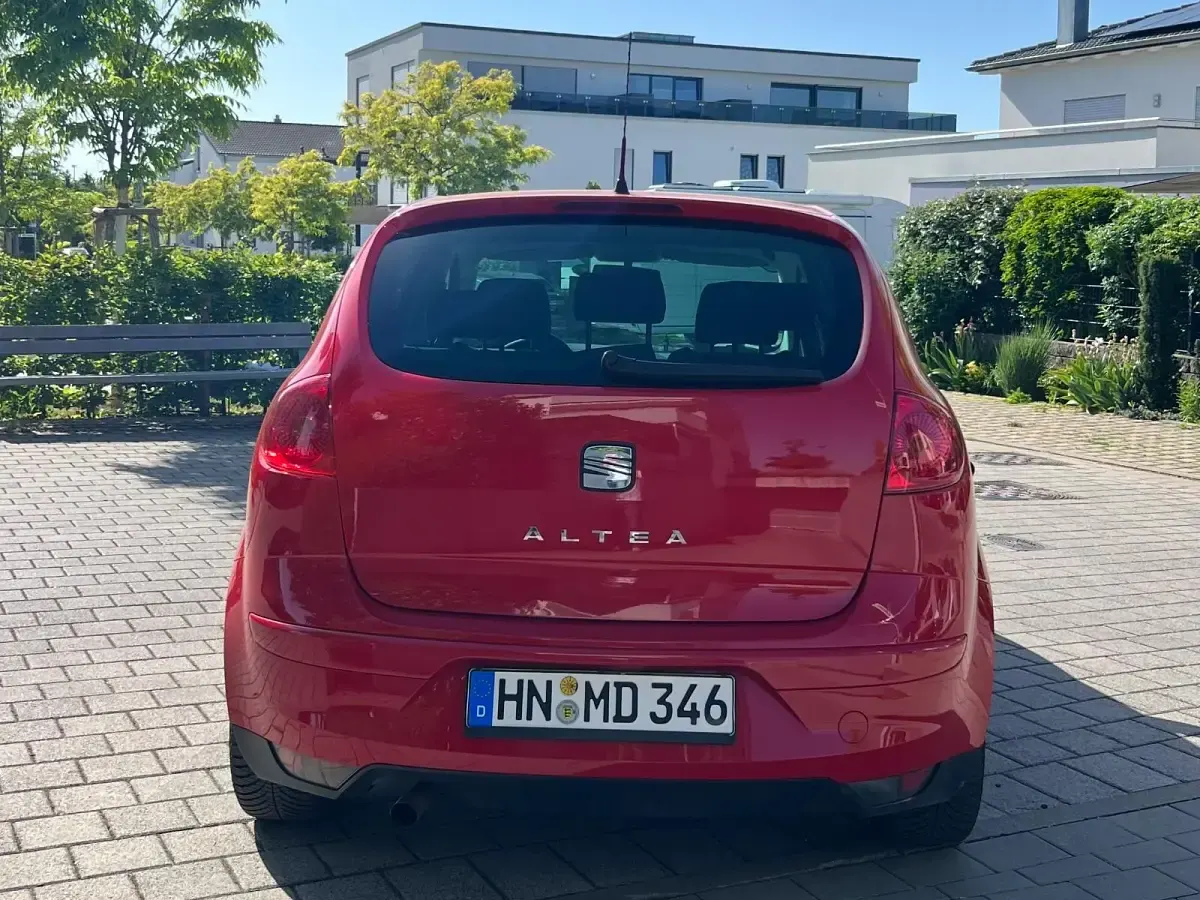 Gebraucht Seat Altea Reference 102 PS (75 kW) 2008 Rot Van / Kleinbus