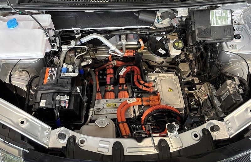 Gebraucht Dacia Spring Essentiel 44 kW (61 PS) 2023 Lightninggrau Kleinwagen