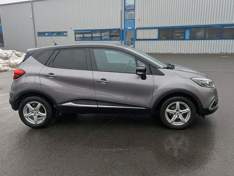 Gebraucht Renault Captur Intens 110 PS (80 kW) 2017 Grau SUV
