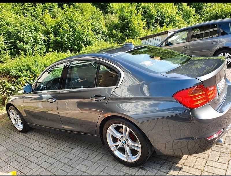 Second-hand BMW 320 Performance 184 CP (135 kW) 2013 Gri Berlinǎ