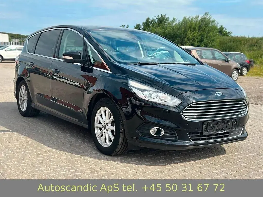 Gebraucht Ford S-MAX Titanium 179 PS (131 kW) 2016 Schwarz Van / Kleinbus