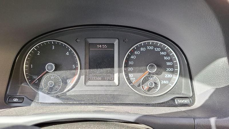 Silber Gebraucht 2011 VW Touran Van / Kleinbus | 5.200 € (Guter Preis) - Bild 1/4