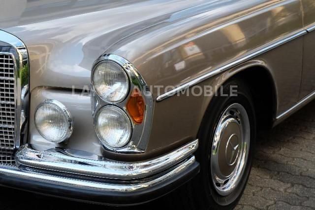 Gebraucht Mercedes 300 170 PS (125 kW) 1969 Beige metallic Limousine
