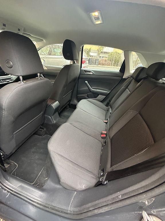 Gebraucht VW Polo Comfortline 95 PS (69 kW) 2018 Grau Kleinwagen