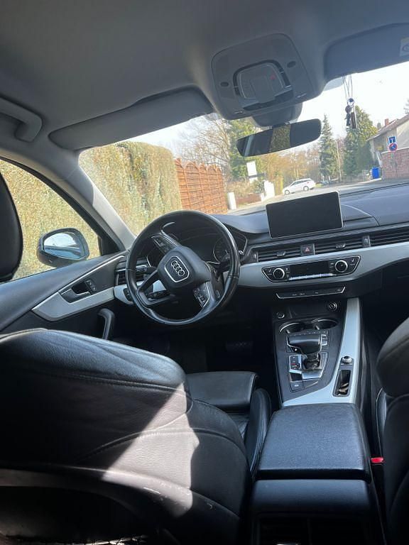 Gebraucht Audi A4 Ambiente 150 PS (110 kW) 2017 Schwarz Kombi