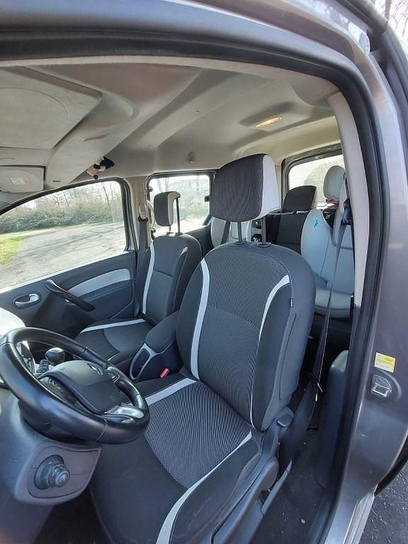 Gebraucht Renault Kangoo Initiale Paris 114 PS (83 kW) 2014 Van / Kleinbus