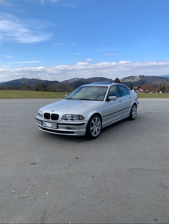 Silber Gebraucht 1999 BMW 328 Limousine | 4.600 € (Guter Preis) - Bild 1/4
