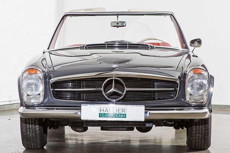 Gebraucht Mercedes 230 150 PS (110 kW) 1963 Grau Cabrio
