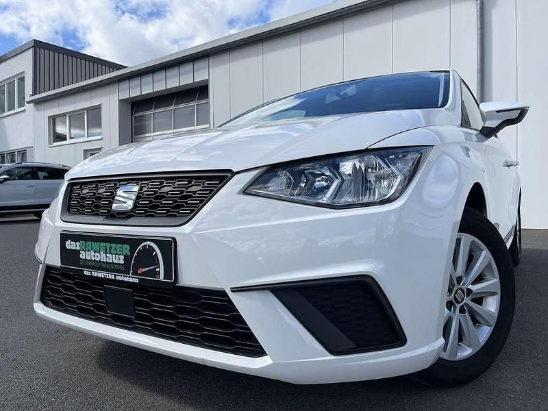 Weiß Gebraucht 2021 Seat Ibiza Style Limousine | 12.860 € (Fairer Preis) - Bild 1/4