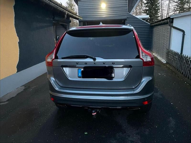 Gebraucht Volvo XC60 Summum 190 PS (139 kW) 2016 Grau SUV