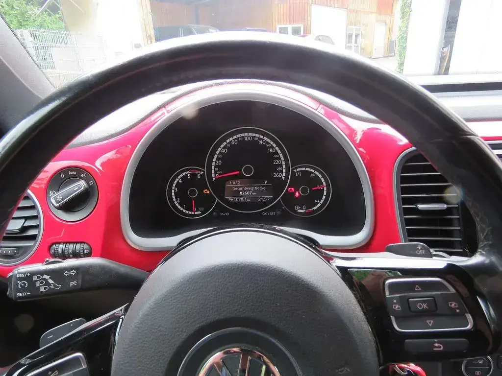 Gebraucht VW Beetle 170 PS (125 kW) 2014 Rot Kleinwagen