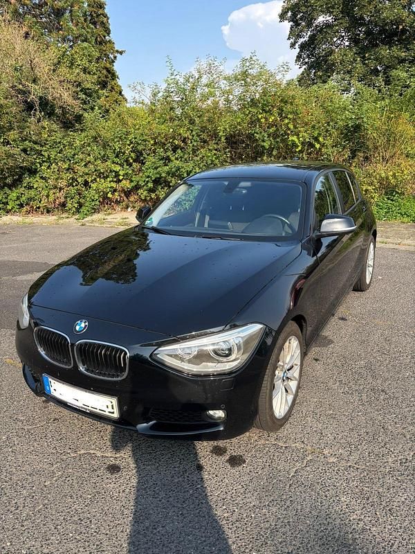 Schwarz Gebraucht 2014 BMW 118 Kleinwagen | 8.700 € (Fairer Preis) - Bild 1/4