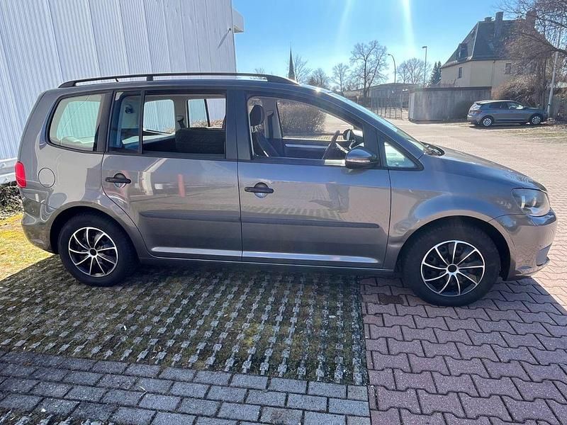 Gebraucht VW Touran 105 PS (77 kW) 2010 Grau Van / Kleinbus