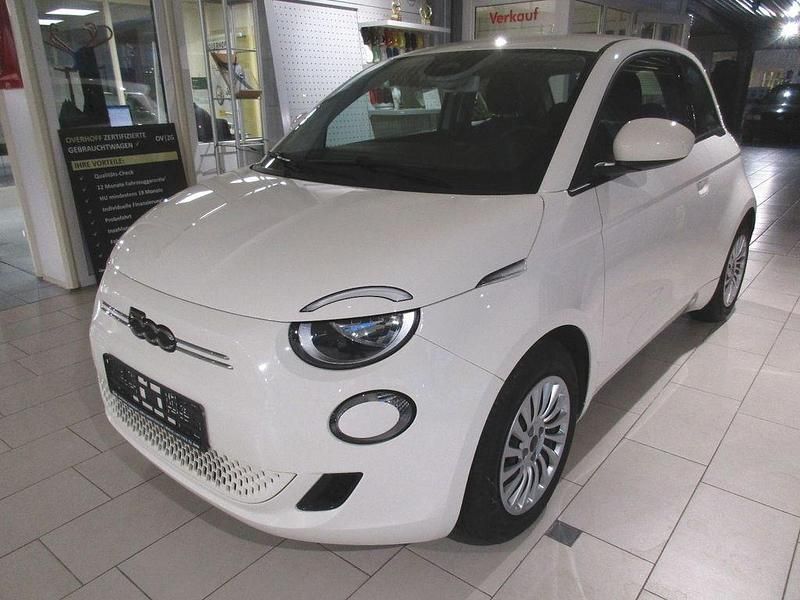 Weiß Gebraucht 2022 Fiat 500e Action | 12.950 € (Fairer Preis) - Bild 1/4