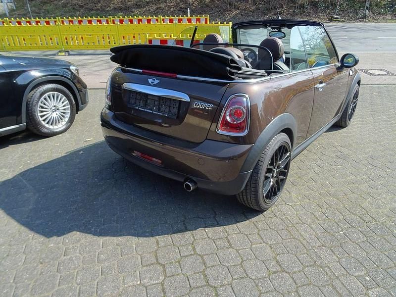 Gebraucht Mini Cooper Cabriolet 122 PS (89 kW) 2012 Braun Cabrio