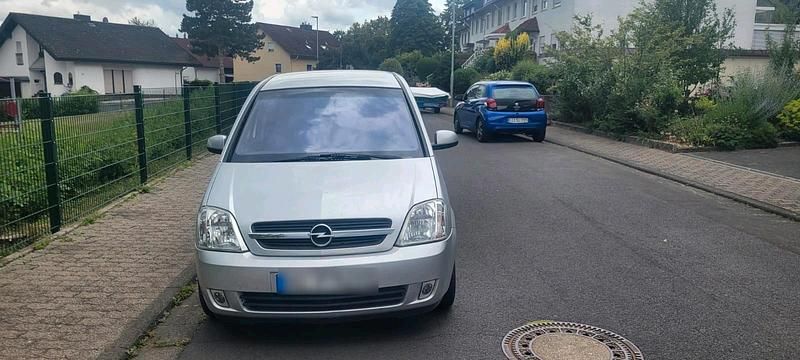 Silber Gebraucht 2005 Opel Meriva Van / Kleinbus | 2.150 € (Etwas zu teuer) - Bild 1/4