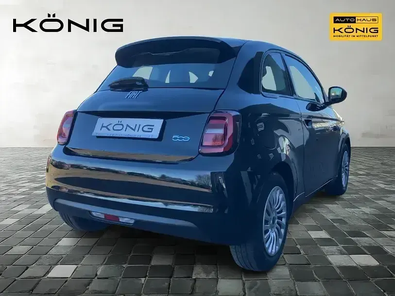 Gebraucht Fiat 500e Action 69 kW (95 PS) 2022 Schwarz Limousine