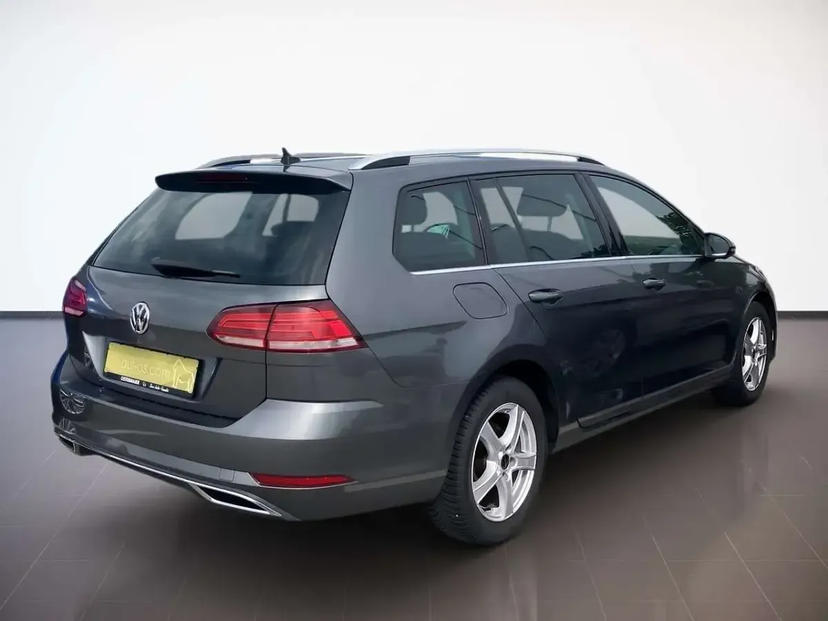 Gebraucht VW Golf VII Highline 150 PS (110 kW) 2018 Indiumgrau Kombi