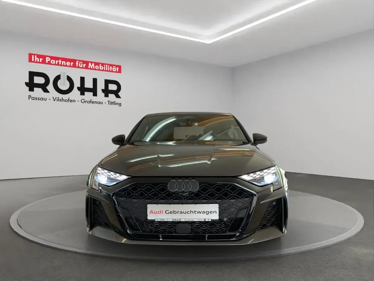 Gebraucht Audi RS3 Sportback Ambiente 400 PS (294 kW) 2025 Daytonagrau perleffekt Kleinwagen