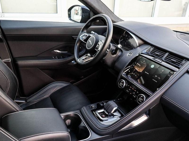 Gebraucht Jaguar E-Pace R-Dynamic 200 PS (147 kW) 2022 Portofino blue SUV