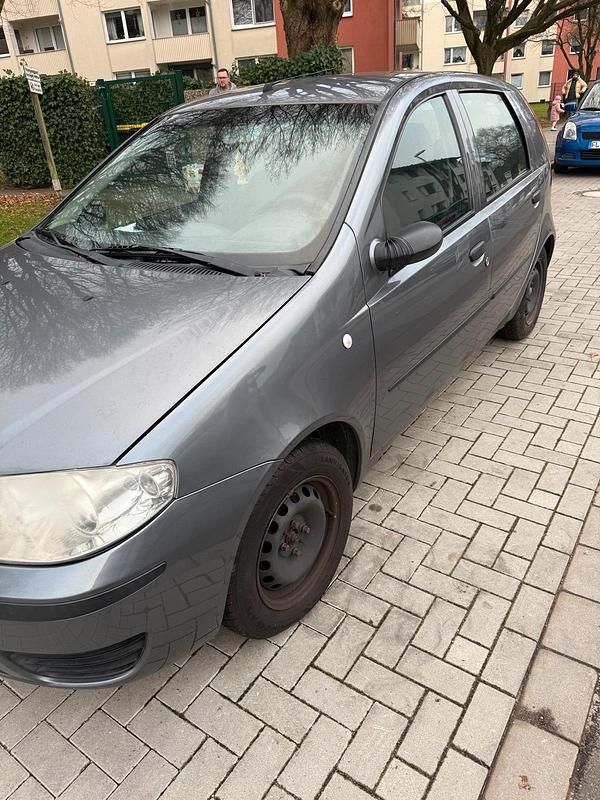 Gebraucht Fiat Punto 77 PS (56 kW) 2005 Grau Kleinwagen