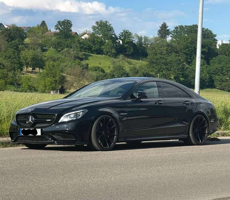 Schwarz Gebraucht 2016 Mercedes CLS63 AMG AMG Coupé | 63.000 € - Bild 1/4