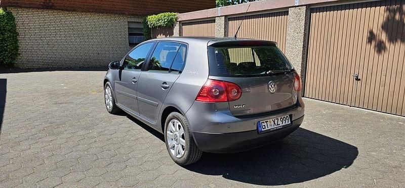 Gebraucht VW Golf V 102 PS (75 kW) 2007 Grau Limousine