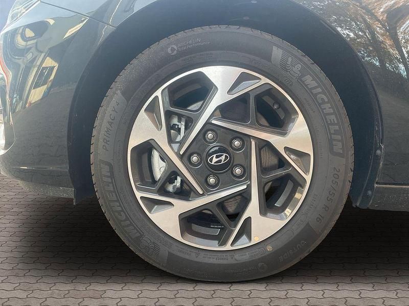 Neu Hyundai i30 98 PS (72 kW) 2025 Schwarz Limousine