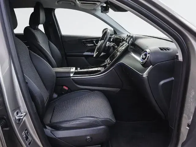 Gebraucht Mercedes GLC220 197 PS (144 kW) 2023 SUV
