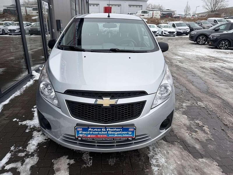 Gebraucht Chevrolet Spark 68 PS (50 kW) 2010 Silber Kleinwagen