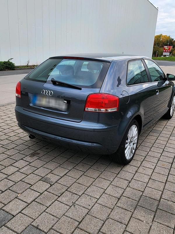 Grau Gebraucht 2007 Audi A3 Ambition Kombi | 2.950 € (Fairer Preis) - Bild 1/4