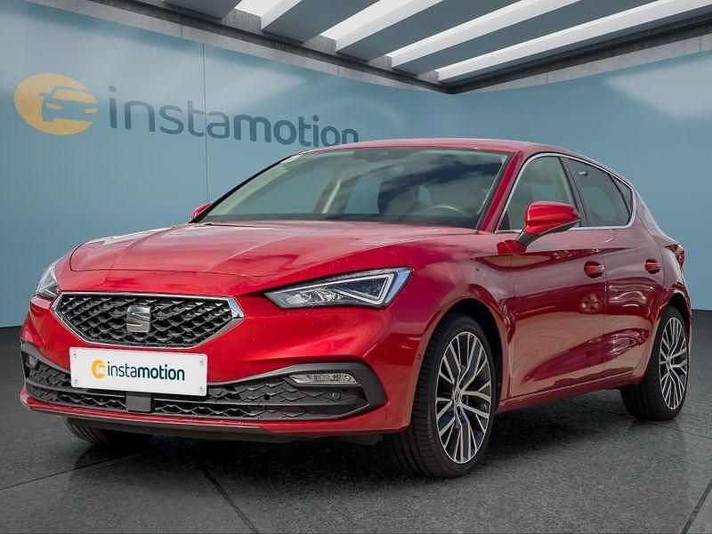 Rot Gebraucht 2020 Seat Leon XCELLENCE Kleinwagen | 18.399 € (Fairer Preis) - Bild 1/4