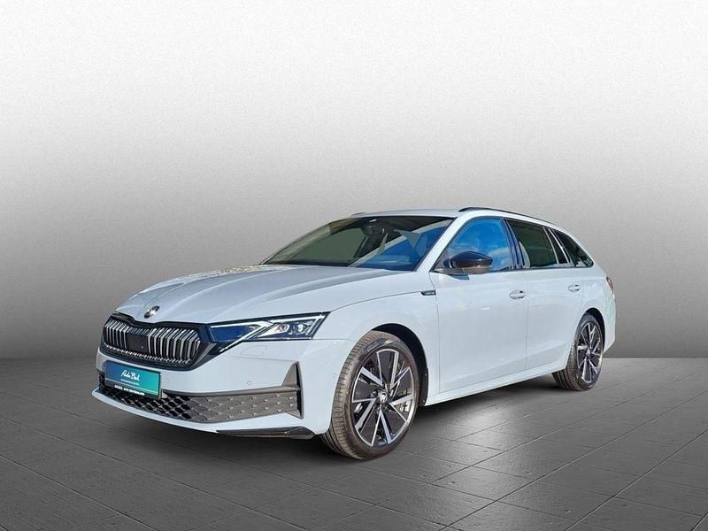 Grau (patina grau/< sonderfarbe) Gebraucht 2025 Skoda Octavia SportLine Kombi | 39.990 € (Teuer) - Bild 1/4