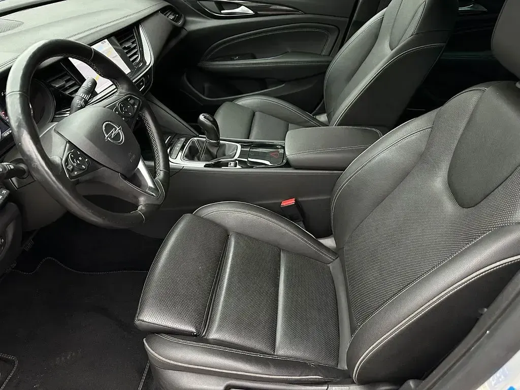 Gebraucht Opel Insignia Business Innovation 136 PS (100 kW) 2018 Silber Limousine