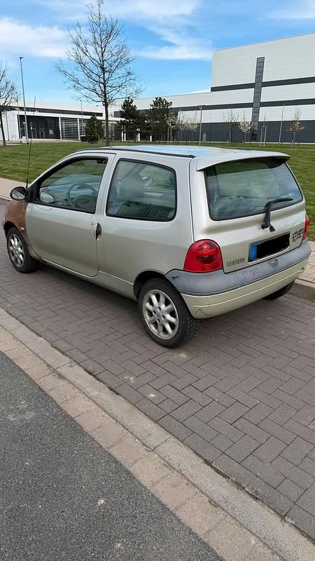 Second-hand Renault Twingo 75 CP (55 kW) 2001 Gri Hatchback