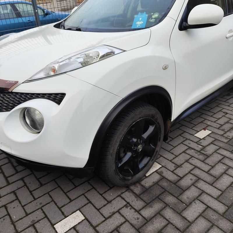 Weiß Gebraucht 2011 Nissan Juke SUV | 5.300 € (Guter Preis) - Bild 1/4