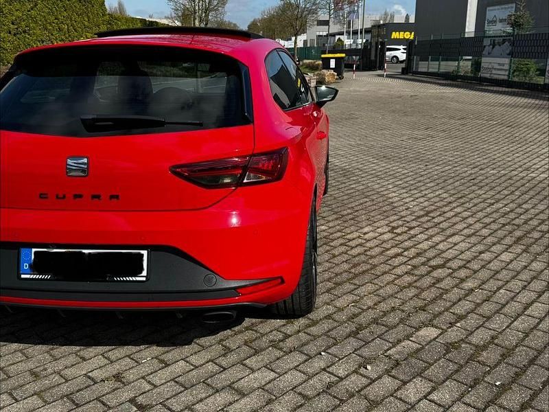 Gebraucht Seat Leon CUPRA 280 PS (205 kW) 2015 Rot Limousine