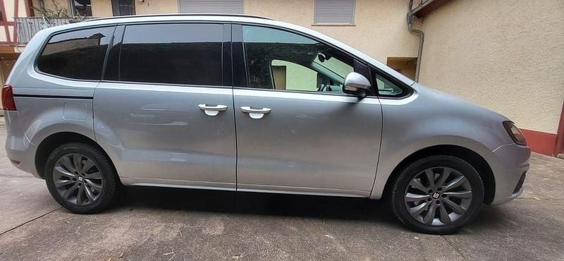 Gebraucht Seat Alhambra Style 184 PS (135 kW) 2016 Silber Van / Kleinbus