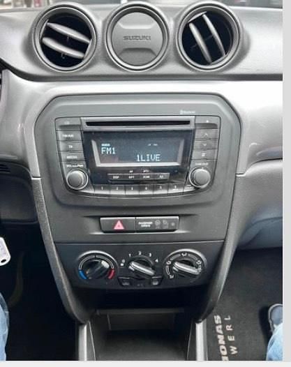 Gebraucht Suzuki Vitara 120 PS (88 kW) 2018 Weiß SUV