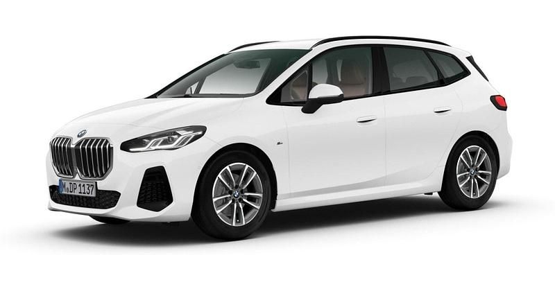 Gebraucht BMW 220 Active Tourer Luxury Line 163 PS (119 kW) 2025 Weiß Van / Kleinbus