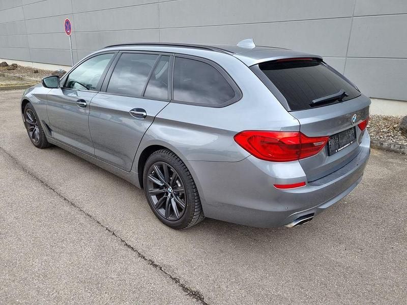 Gebraucht BMW 540 Sport Line 340 PS (250 kW) 2017 Grau Kombi