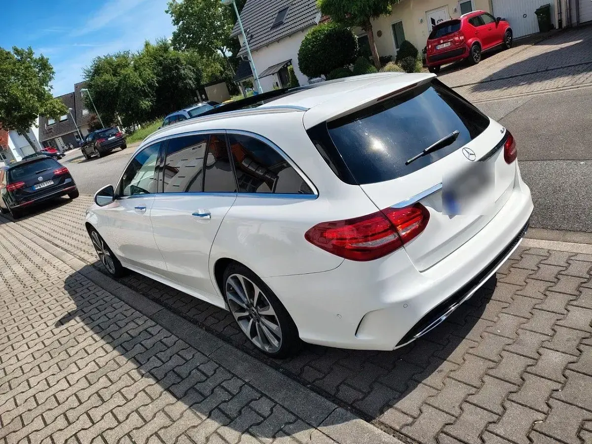 Gebraucht Mercedes C220 AMG 170 PS (125 kW) 2017 Weiß Kombi