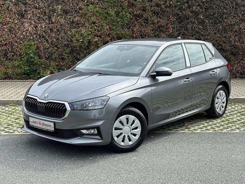 Grau Neu 2026 Skoda Fabia Selection Limousine | 19.670 € (Fairer Preis) - Bild 1/4