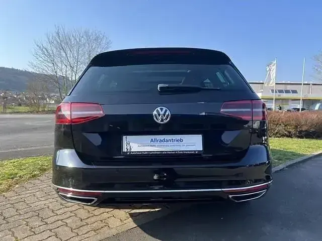 Gebraucht VW Passat Exclusive 280 PS (205 kW) 2017 Deep black perleffekt Kombi