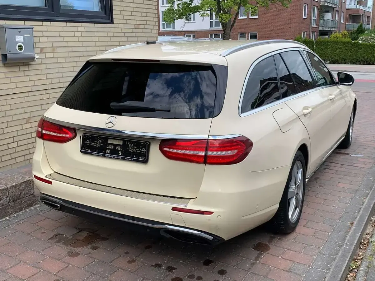 Gebraucht Mercedes E200 150 PS (110 kW) 2019 Beige Kombi