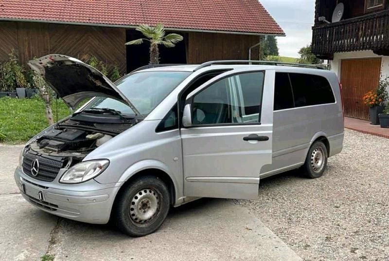 Silber Gebraucht 2006 Mercedes Vito Van / Kleinbus | 3.699 € (Guter Preis) - Bild 1/4