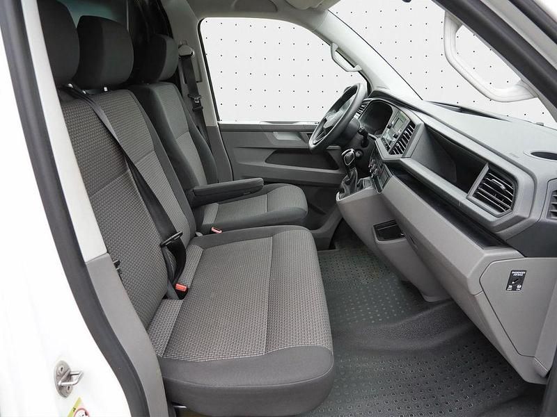 Gebraucht VW T6.1 83 kW (113 PS) 2021 Weiß Van