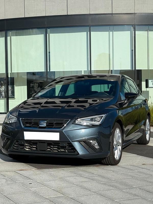 Andere farben Gebraucht 2024 Seat Ibiza FR Kleinwagen | 20.990 € (Fairer Preis) - Bild 1/4