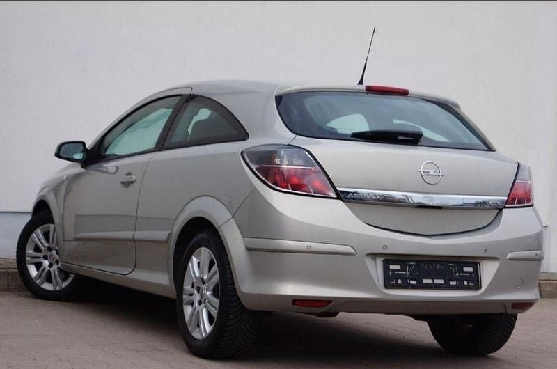 Gebraucht Opel Astra GTC 101 PS (74 kW) 2007 Limousine